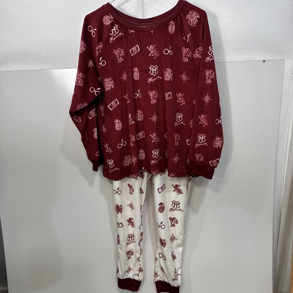 Wizarding World Harry Potter  Pajama Set Rich Red White Micro Fleece XLarge Soft